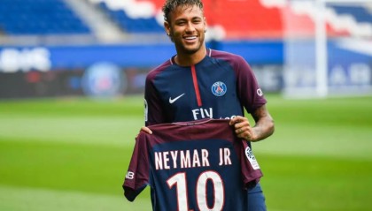  梅斯年轻阵容交学费，惨败给巴黎展现差距悬殊