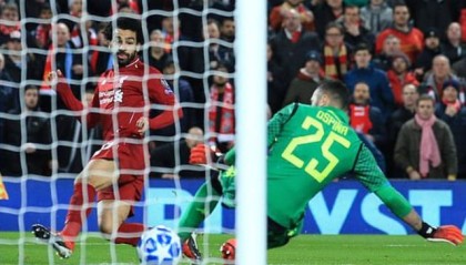  布雷斯特门将超神扑救零封巴黎  