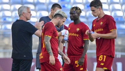  罗马德比战平拉齐奥，穆里尼奥变阵收效甚微