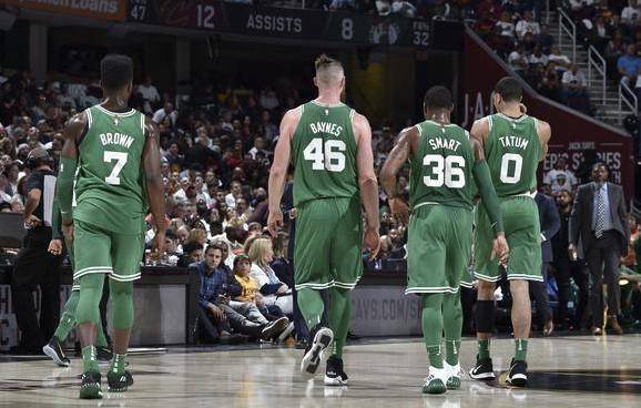  杰伦布朗爆发凯尔特人击败猛龙获连胜